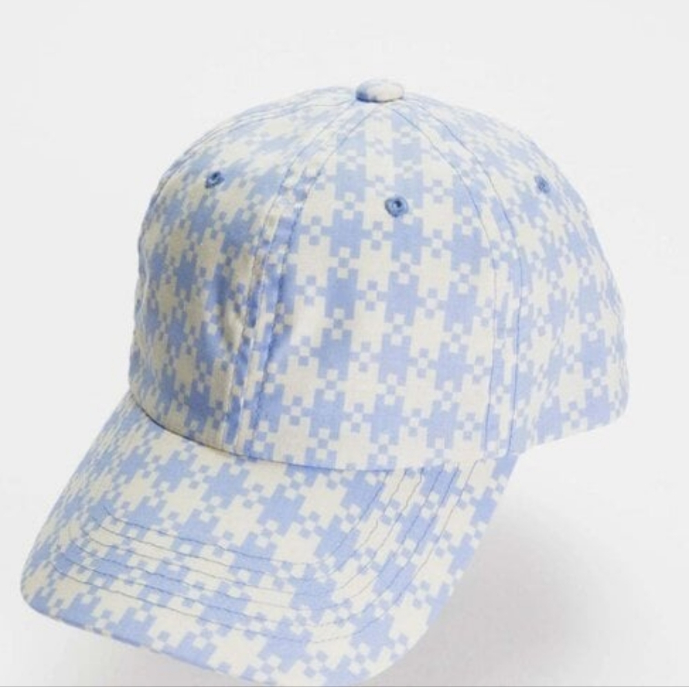 BAGGU Blue and Off White Gingham Hat